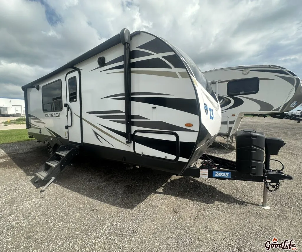 2023 Keystone Outback Ultra-Lite 221UMD - Photo 2