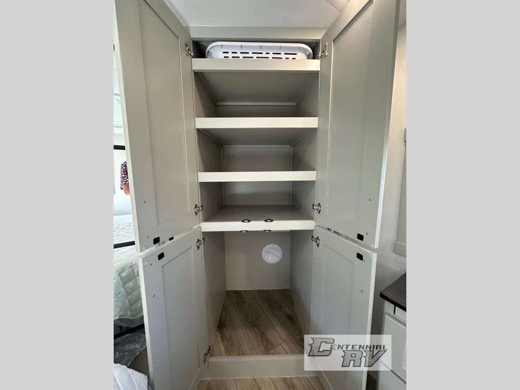2026 Brinkley Model G 3950, Photos photo 69