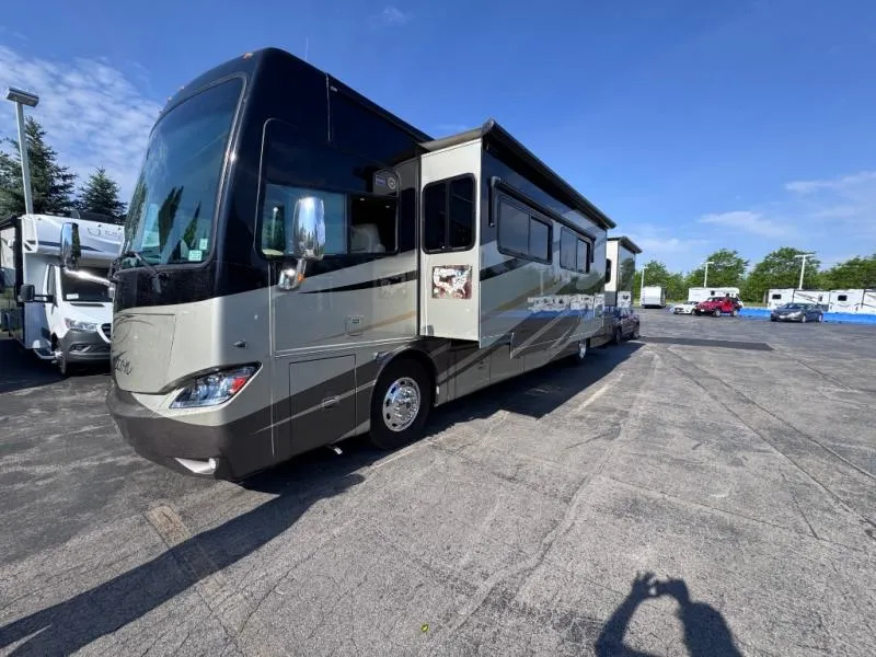 2011 Tiffin Motorhomes Phaeton Used    40 QTH - Photo 2