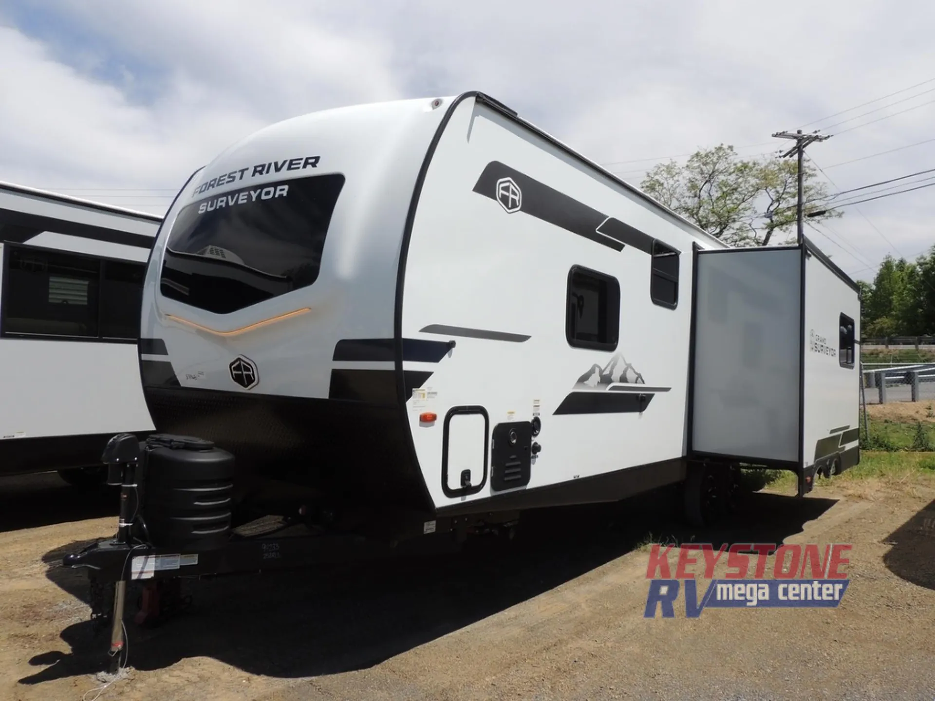 2026 Forest River Grand Surveyor 253RLS - Photo 3