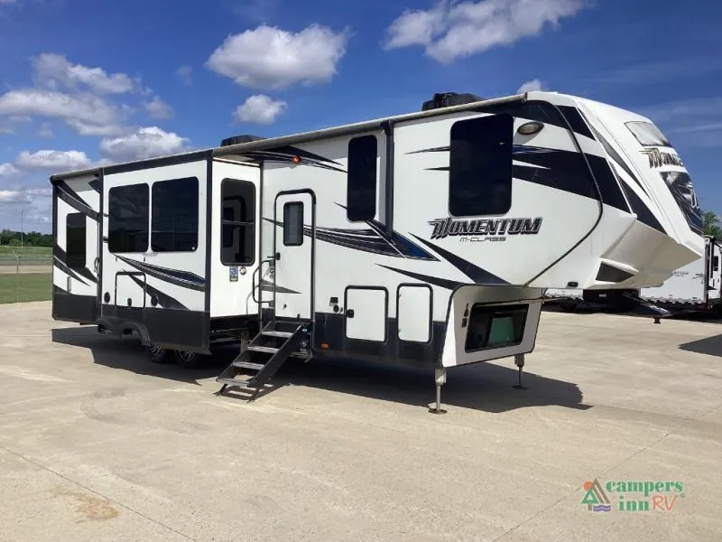 2017 Grand Design Momentum M-Class 350M - Main photo