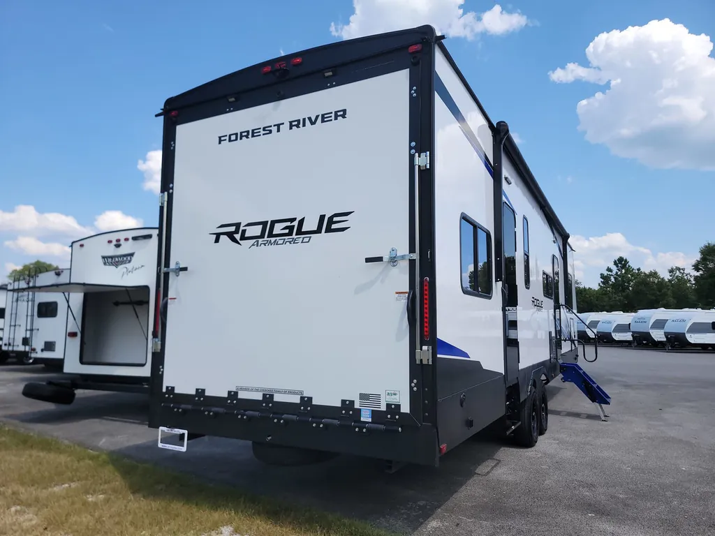 2026 Forest River Vengeance Rogue Armored 32L132, Photos photo 4