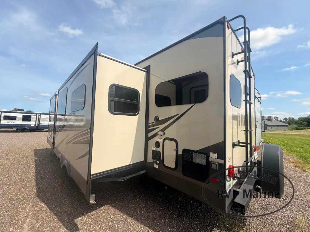 2022 Forest River Rockwood Ultra Lite 2614BS, Photos photo 4