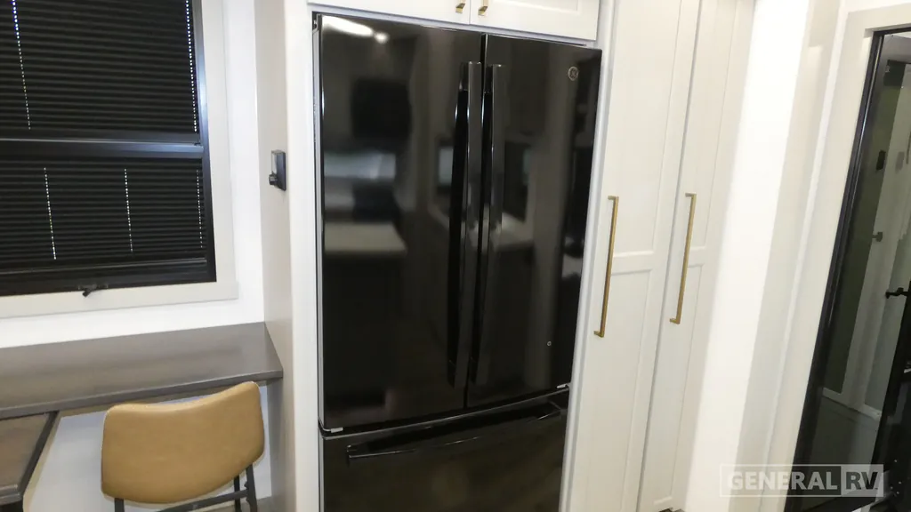 2025 Brinkley Model G 3250, Photos photo 32
