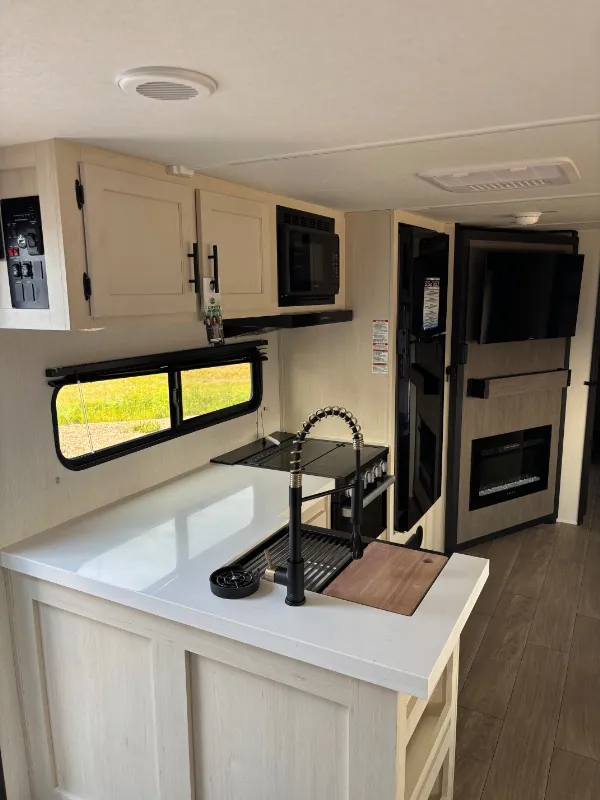 2026 Forest River Cherokee Alpha Wolf 29TB, Photos photo 25