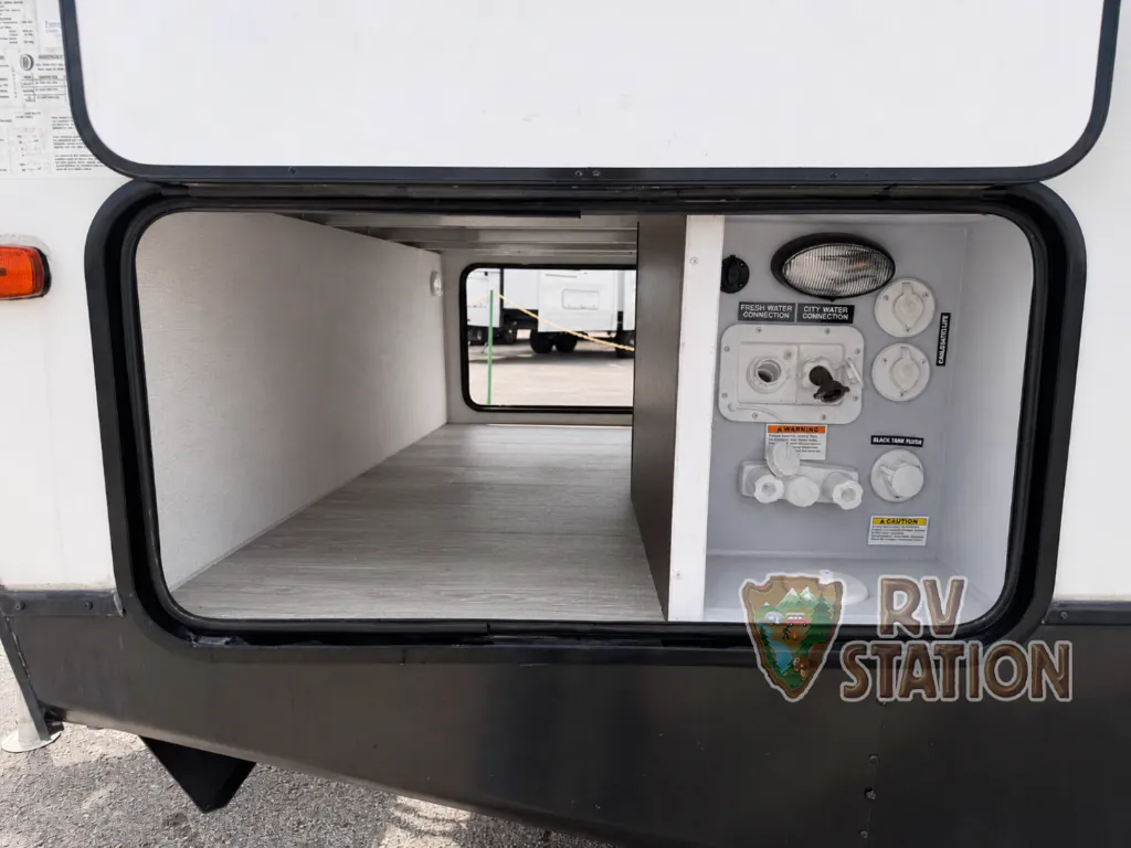 2020 Prime Time LaCrosse 3370MB, Photos photo 34