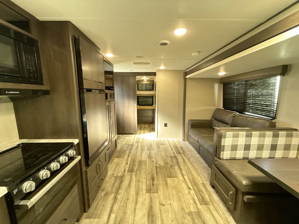 2023 Grand Design Transcend Xplor 321BH, Photos photo 10