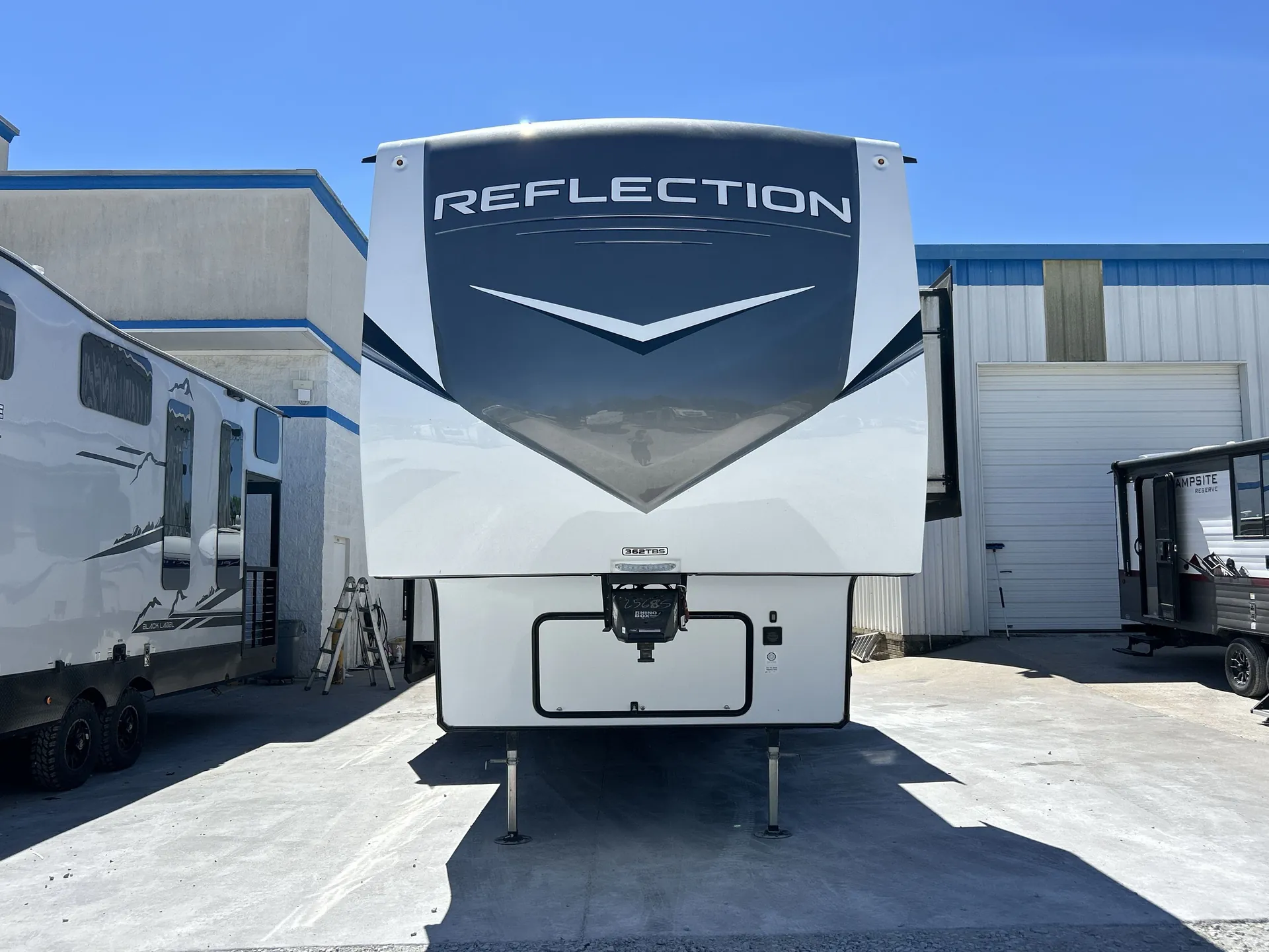 2024 Grand Design Reflection 362TBS — front