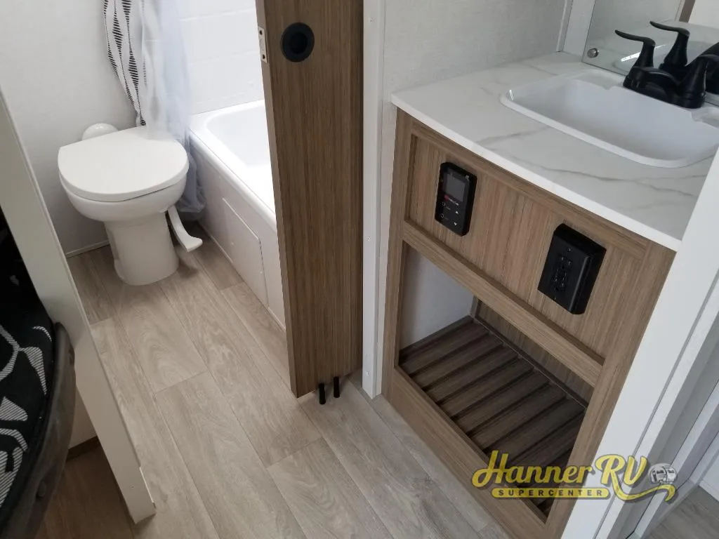 2026 Forest River Wildwood X-Lite 26ICE - Photo 4