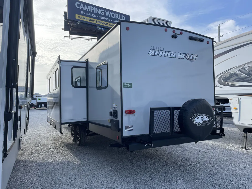 2023 Forest River Cherokee Alpha Wolf 30RDB-L, Photos photo 6