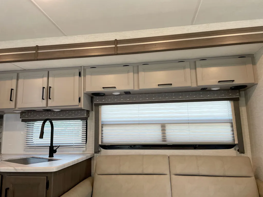 2024 Thor Motor Coach Freedom Traveler A29, Photos photo 12