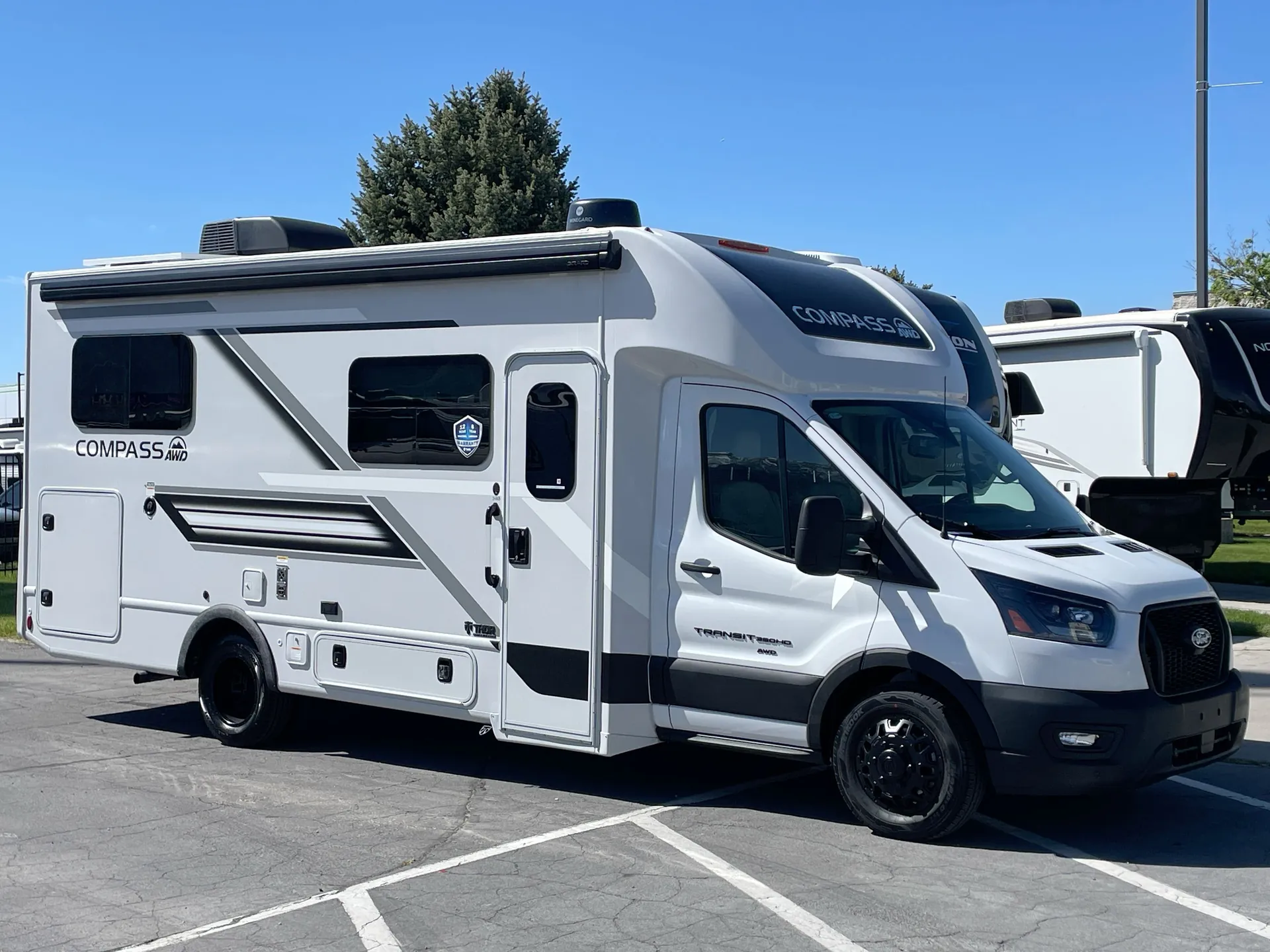 2027 Thor Motor Coach Compass 24KB - Photo 2