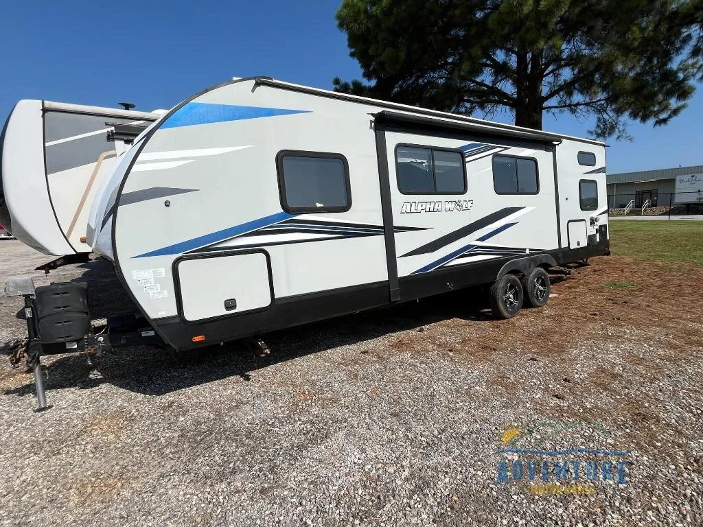 2022 Forest River Cherokee Alpha Wolf 26DBH - Photo 2