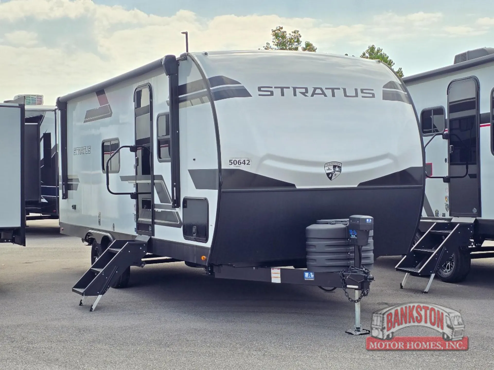 2026 Venture RV Stratus SR221VRK - Photo 2