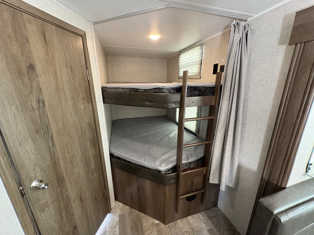 2021 East to West Della Terra 271BH, Photos photo 18