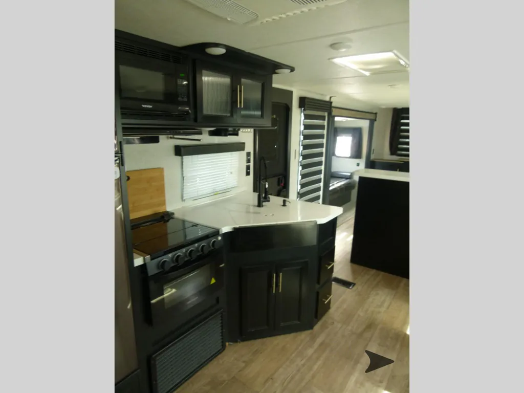 2021 Forest River Cherokee 306MM, Photos photo 19