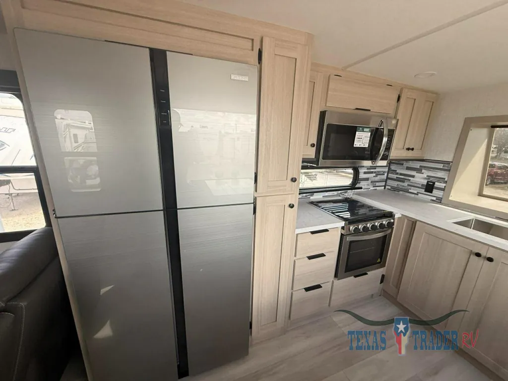 2026 Forest River Cardinal 37GALLEY, Photos photo 8
