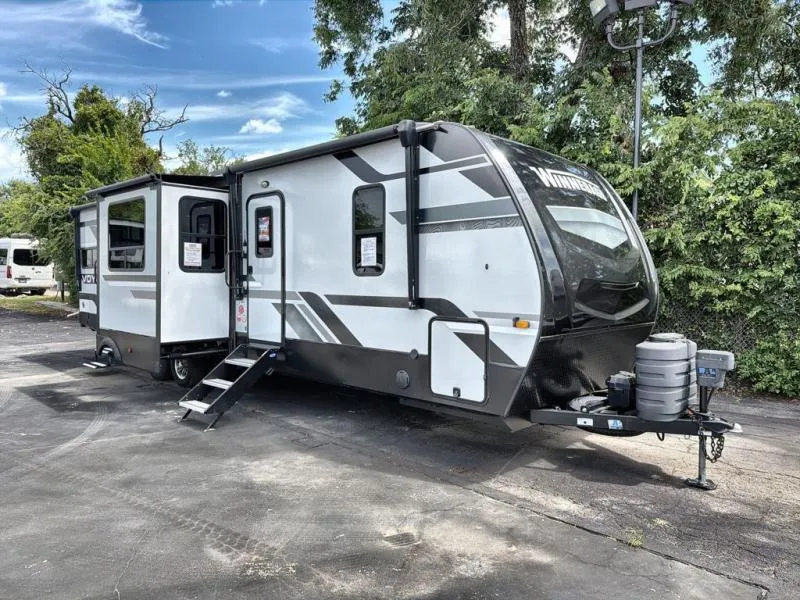 2024 Winnebago Voyage 3438RK - Photo 3