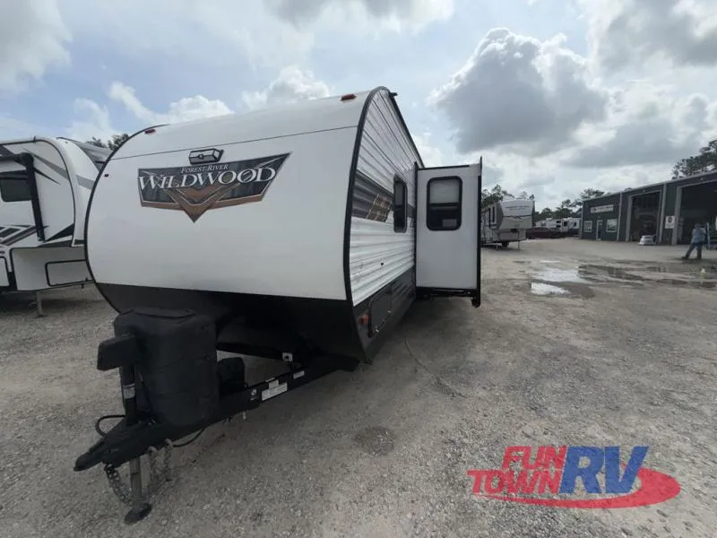 2022 Forest River Wildwood 31KQBTS - Photo 3