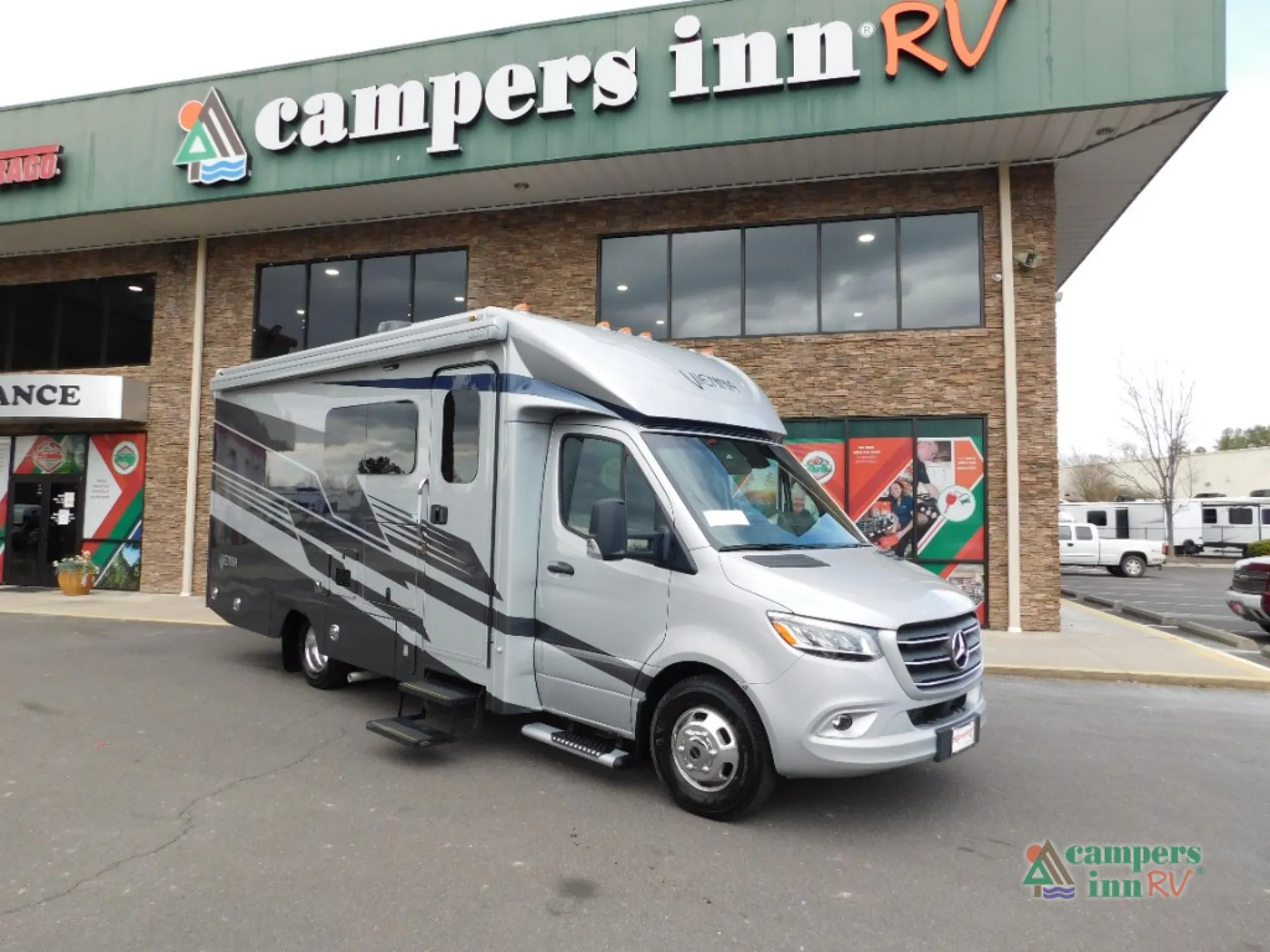 2025 Renegade RV Vienna 25RML - Photo 2