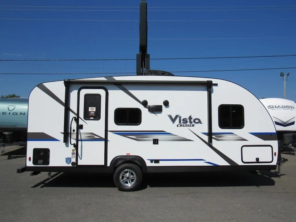2025 Gulf Stream Vista Cruiser 19CSK - Photo 2