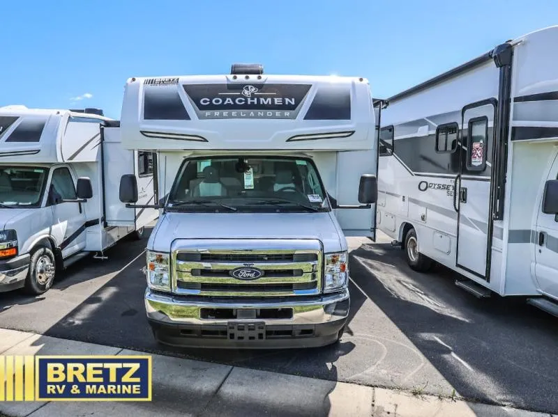 2026 Coachmen Freelander 26DS - Photo 3