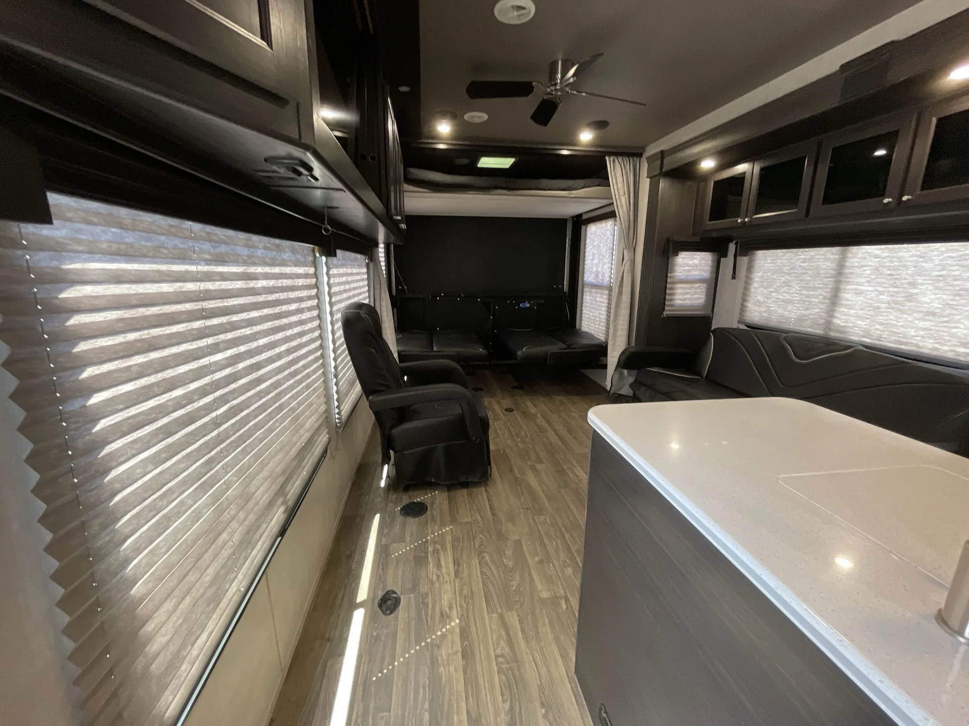 2022 Eclipse Stellar 28KSG dealer photo 2 from Camping World
