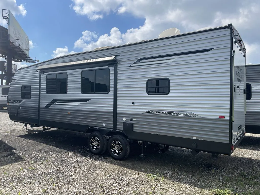 2025 Coachmen Catalina Trail Blazer 27THS - Photo 4
