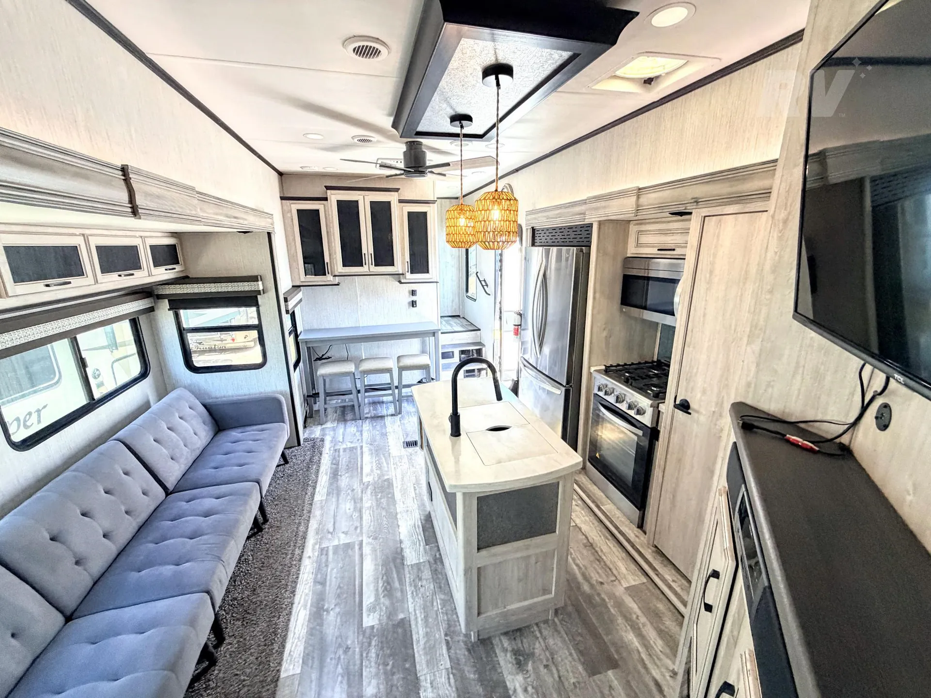 2022 Forest River Sierra Luxury 388BHRD - Photo 3