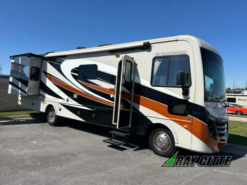 2017 Fleetwood Flair 31W - Main photo