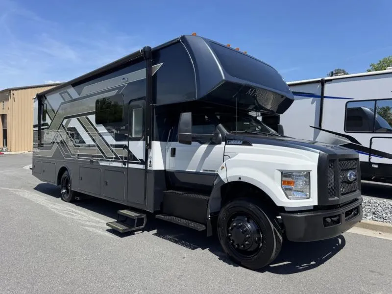 2027 Nexus Maximus 34MX - Photo 2
