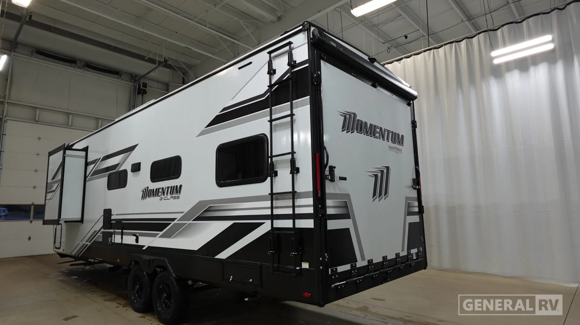 2026 Grand Design Momentum G-Class 27G - Photo 4