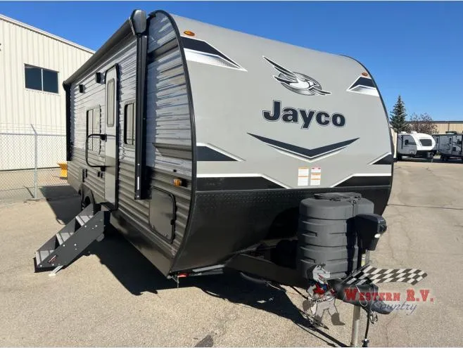 2024 Jayco Jay Flight 225MLSW - Photo 3