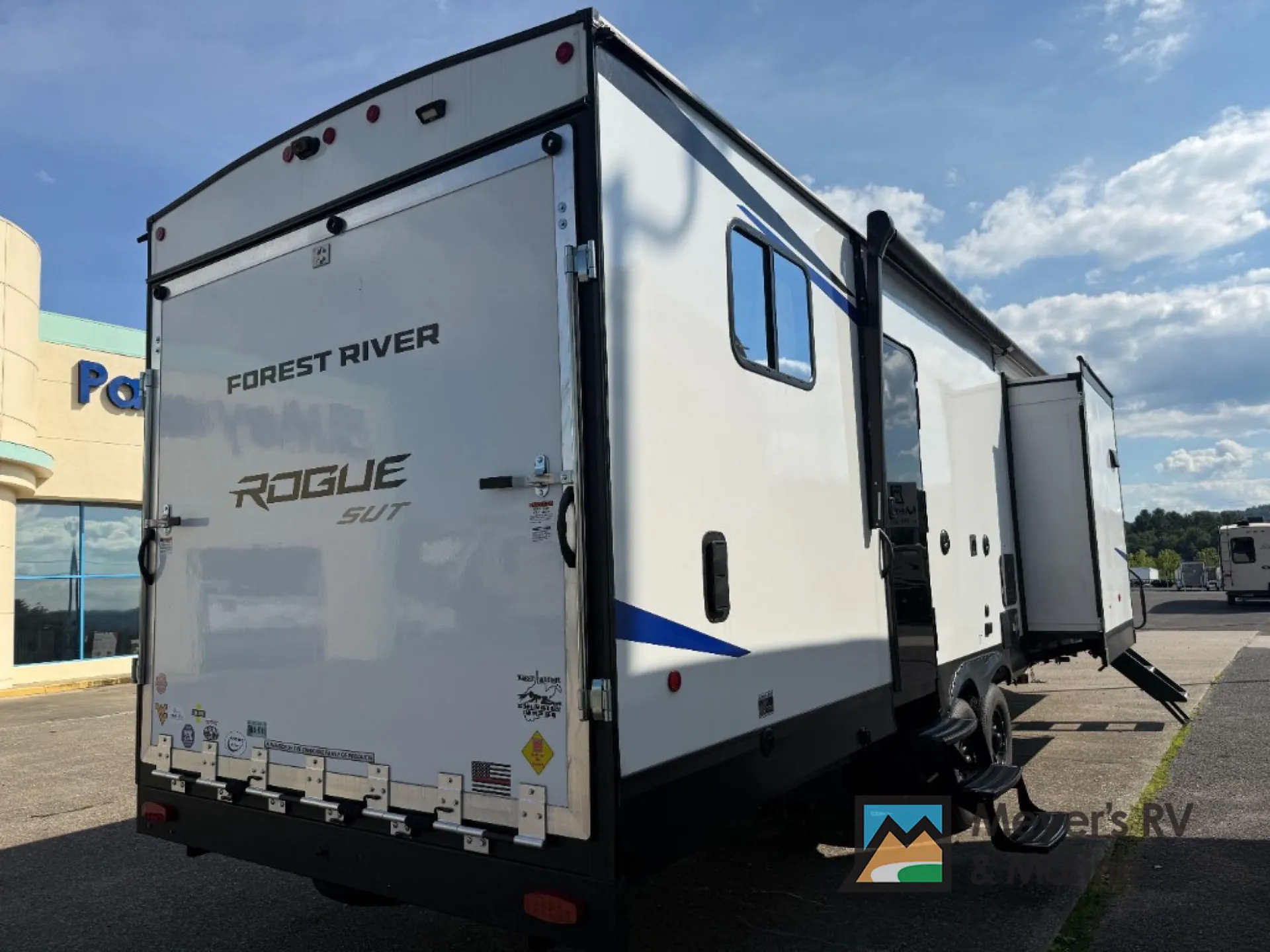 2026 Forest River Vengeance Rogue SUT 32SUT - Photo 4