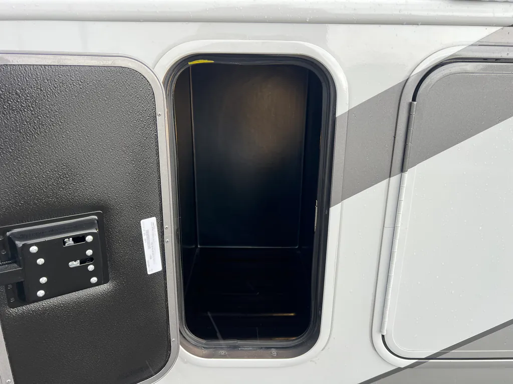 2027 Entegra Coach Vision XL 36C, Photos photo 36