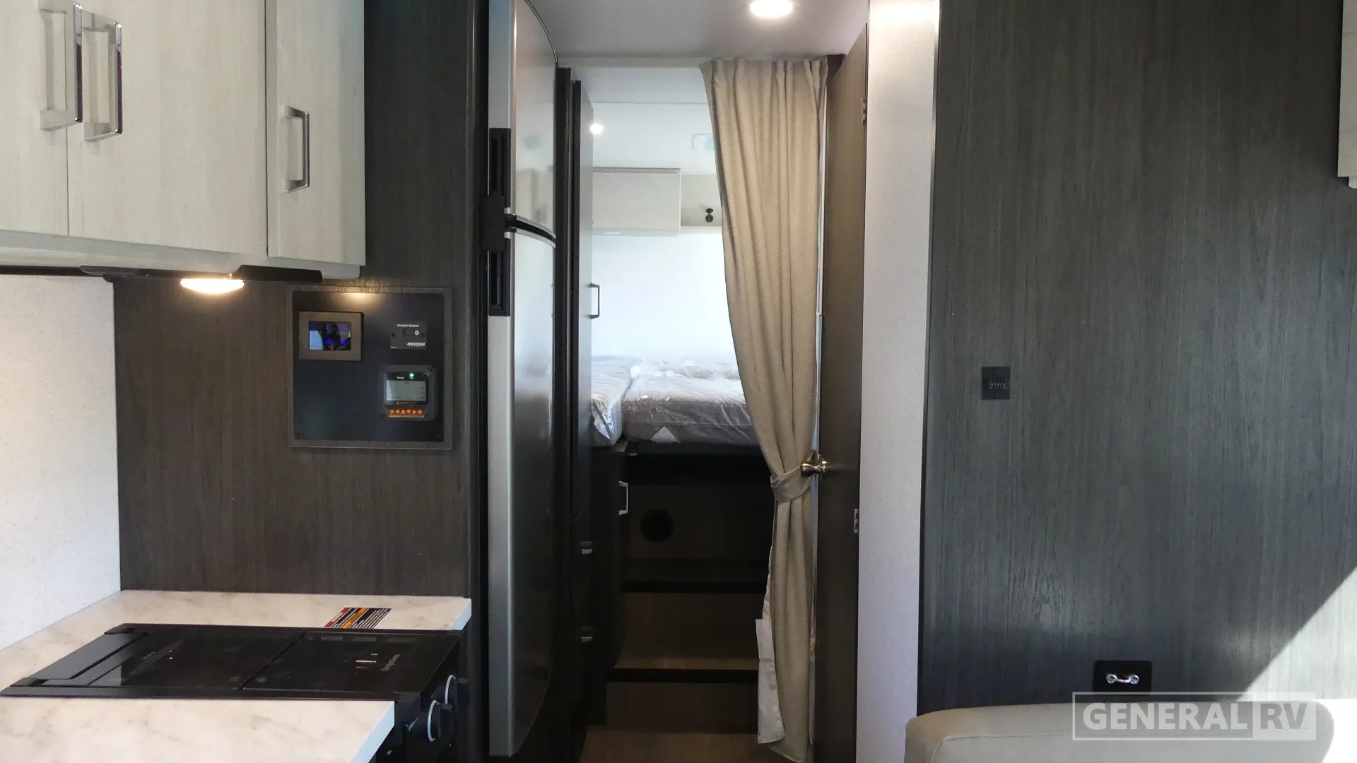 2027 Winnebago Sunflyer 24GG - Photo 3