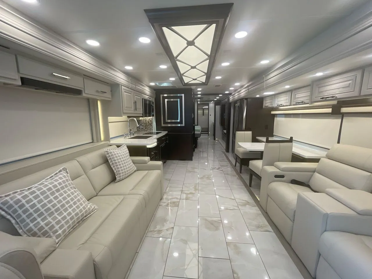 2026 Entegra Coach Anthem 44D - Photo 4