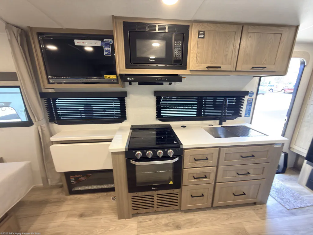 2027 Forest River Rockwood Mini Lite 2205S, Photos photo 16