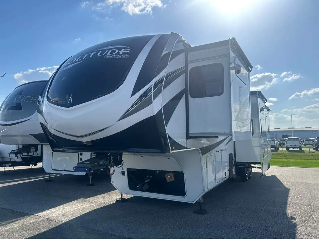 2023 Grand Design Solitude 378MBS - Photo 3