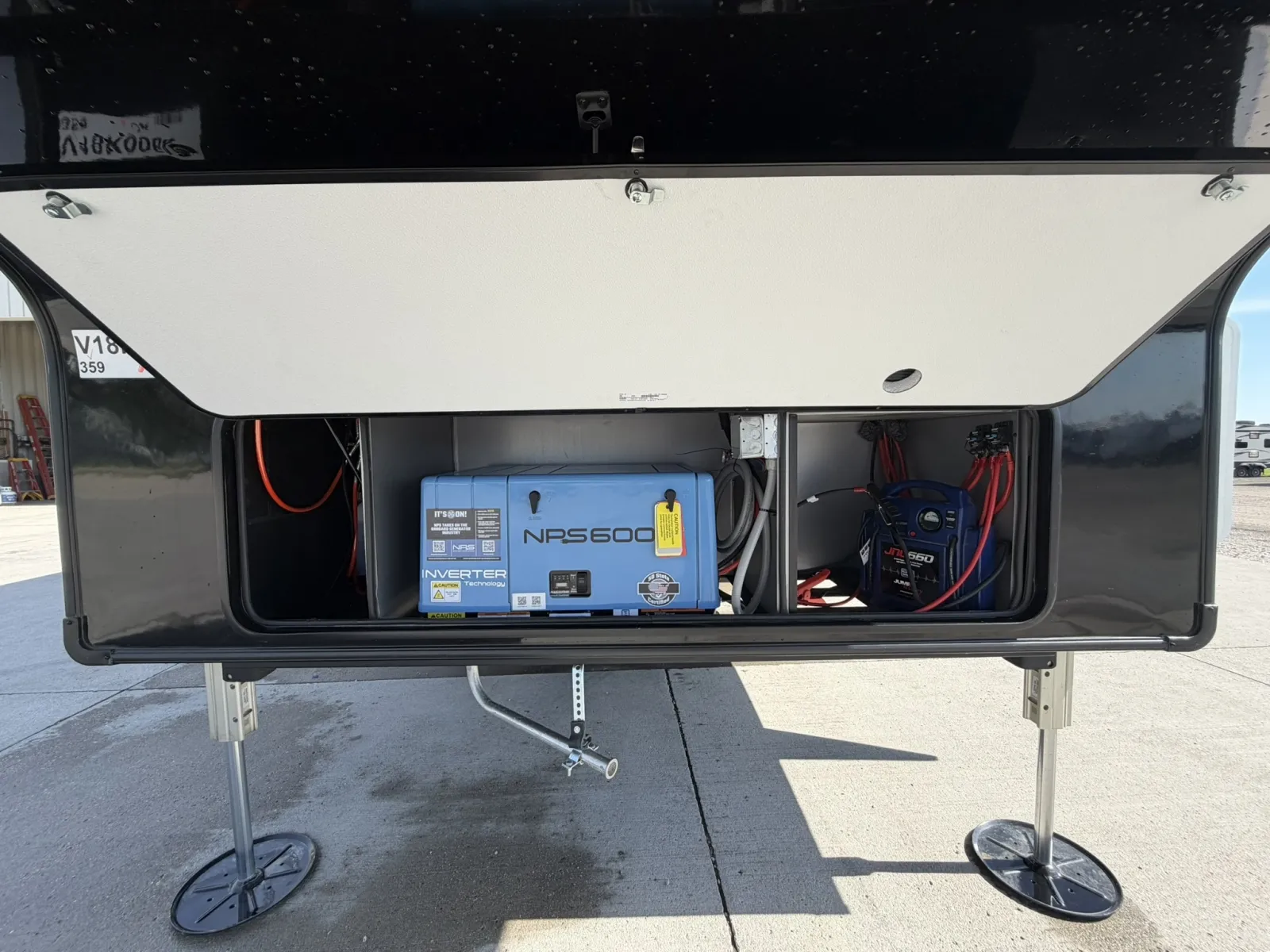 2027 Jayco Seismic 359 - Photo 4