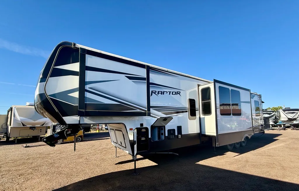 2022 Keystone Raptor 423, Photos photo 29