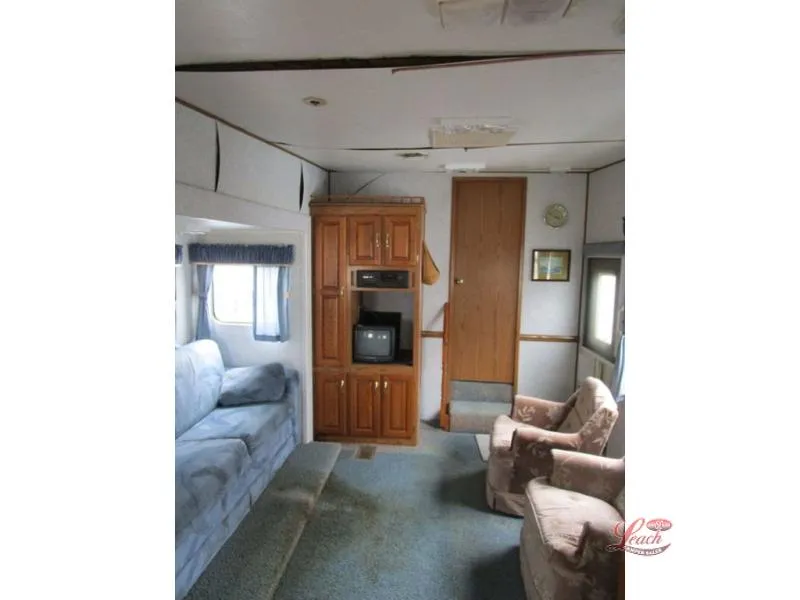 1997 Jayco Eagle 323RK - Photo 4