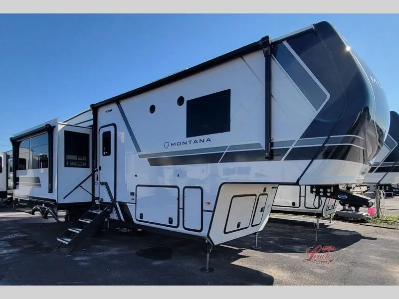 2026 Keystone Montana 3123RL - Photo 4