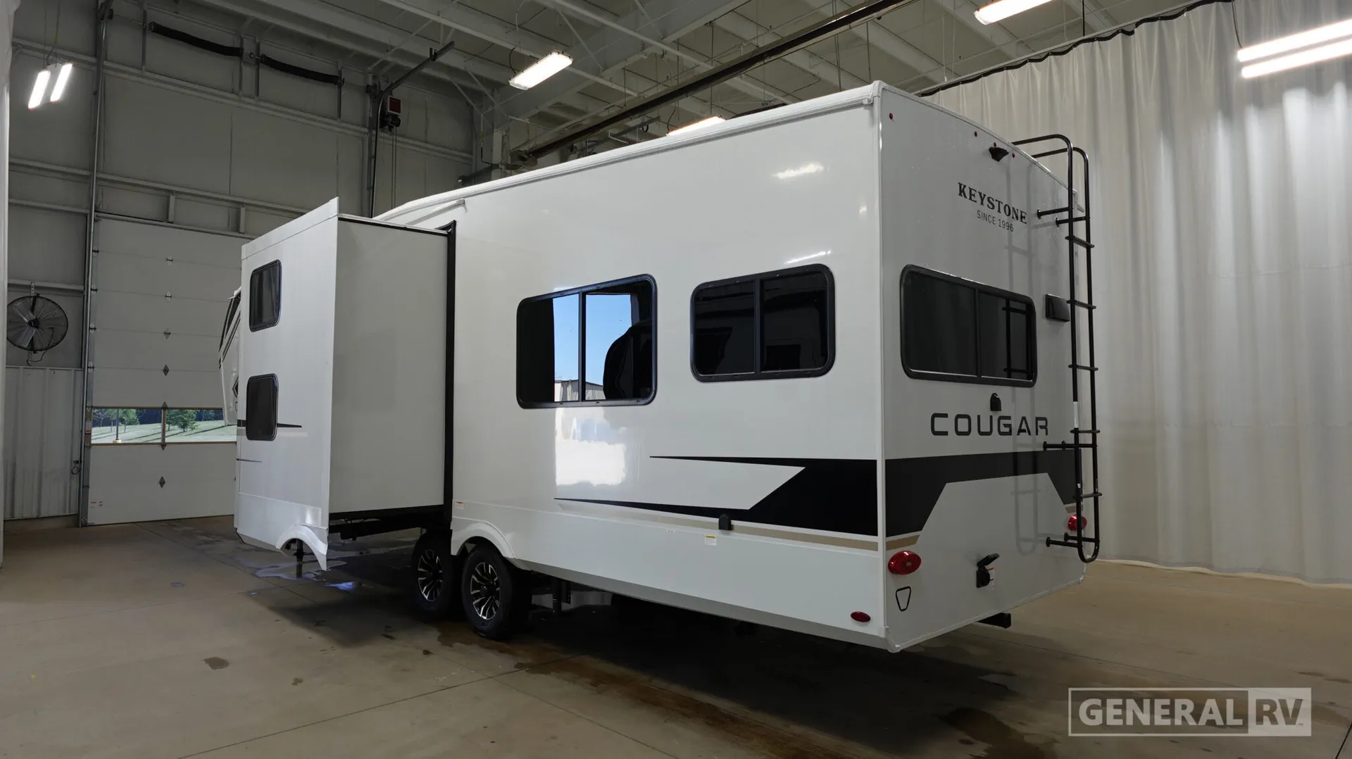 2026 Keystone Cougar Half-Ton 29MBD - Photo 4