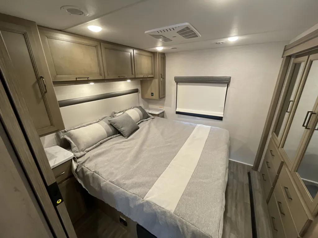 2026 Thor Motor Coach Freedom Traveler A29, Photos photo 15
