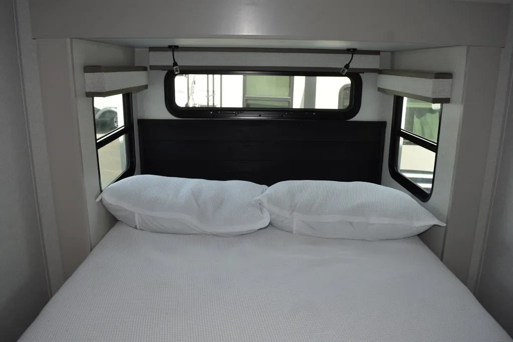 2026 Jayco North Point 395DSDB, Photos photo 21