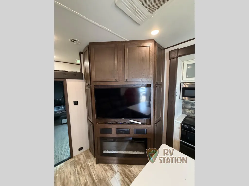 2022 Forest River XLR Nitro 35DK5, Photos photo 18