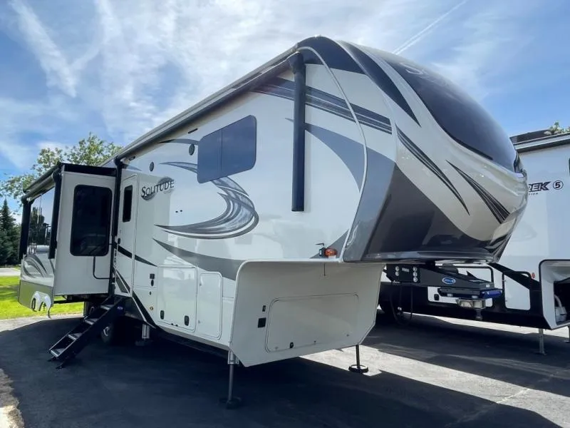 2021 Grand Design Solitude 310GK - Photo 2