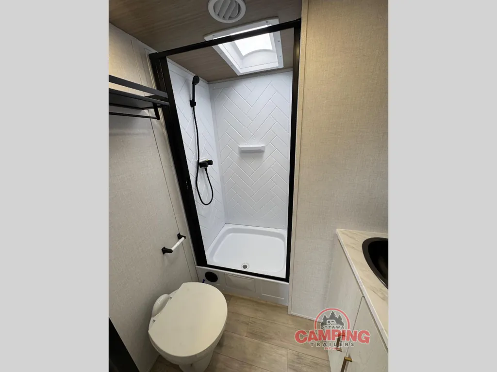 2027 Forest River Vibe 2600RK, Photos photo 10