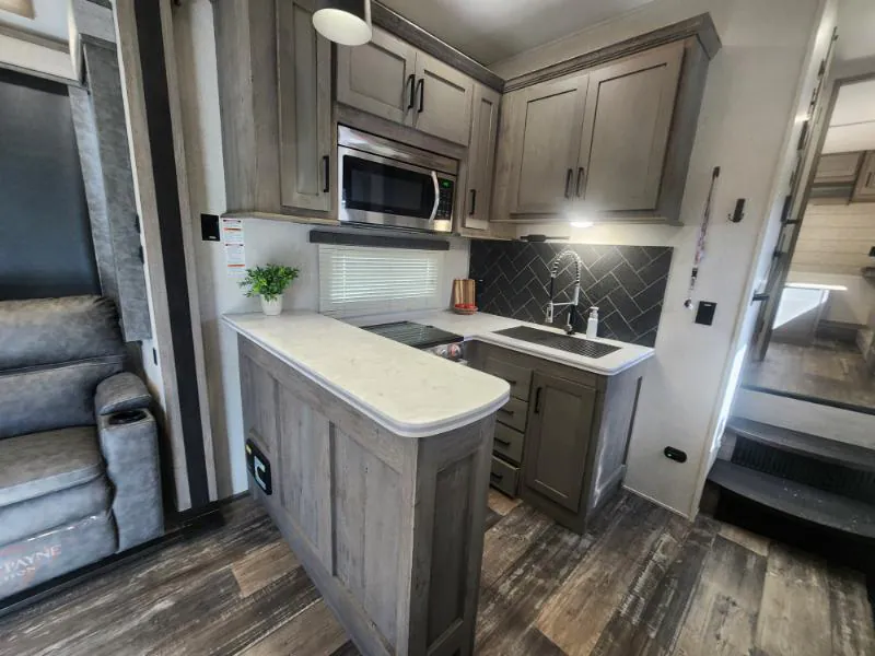 2021 Keystone Raptor 429, Photos photo 8